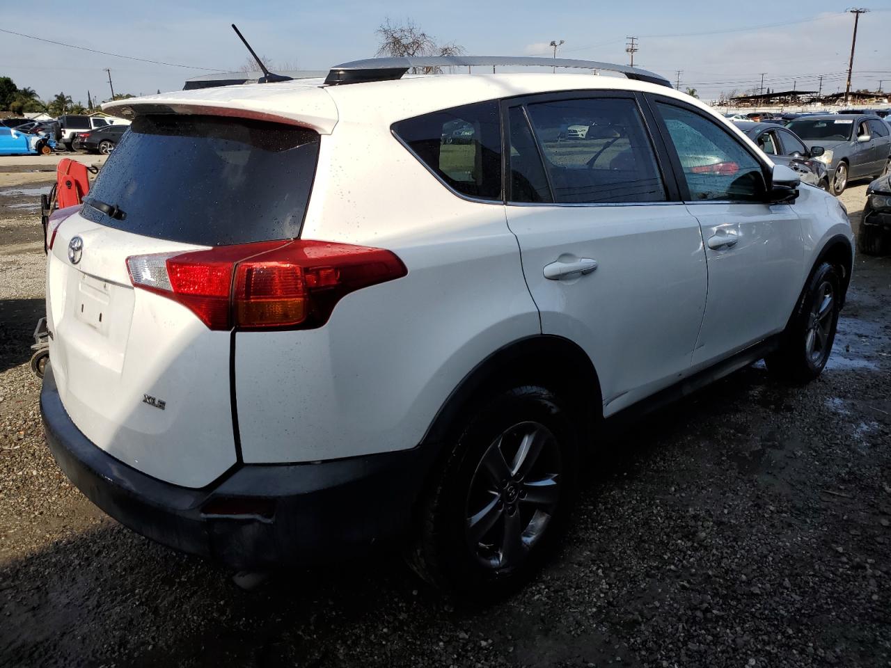 2015 Toyota RAV 4 - Image 3