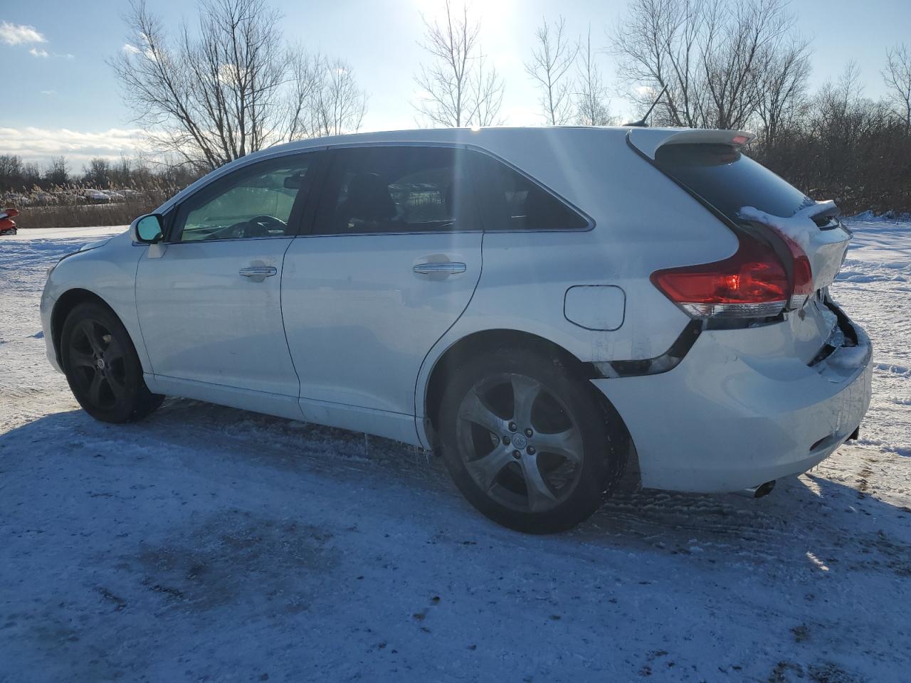 2009 Toyota Venza - Image 2