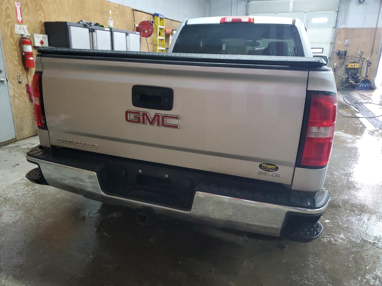 2018 GMC Sierra - Image 6