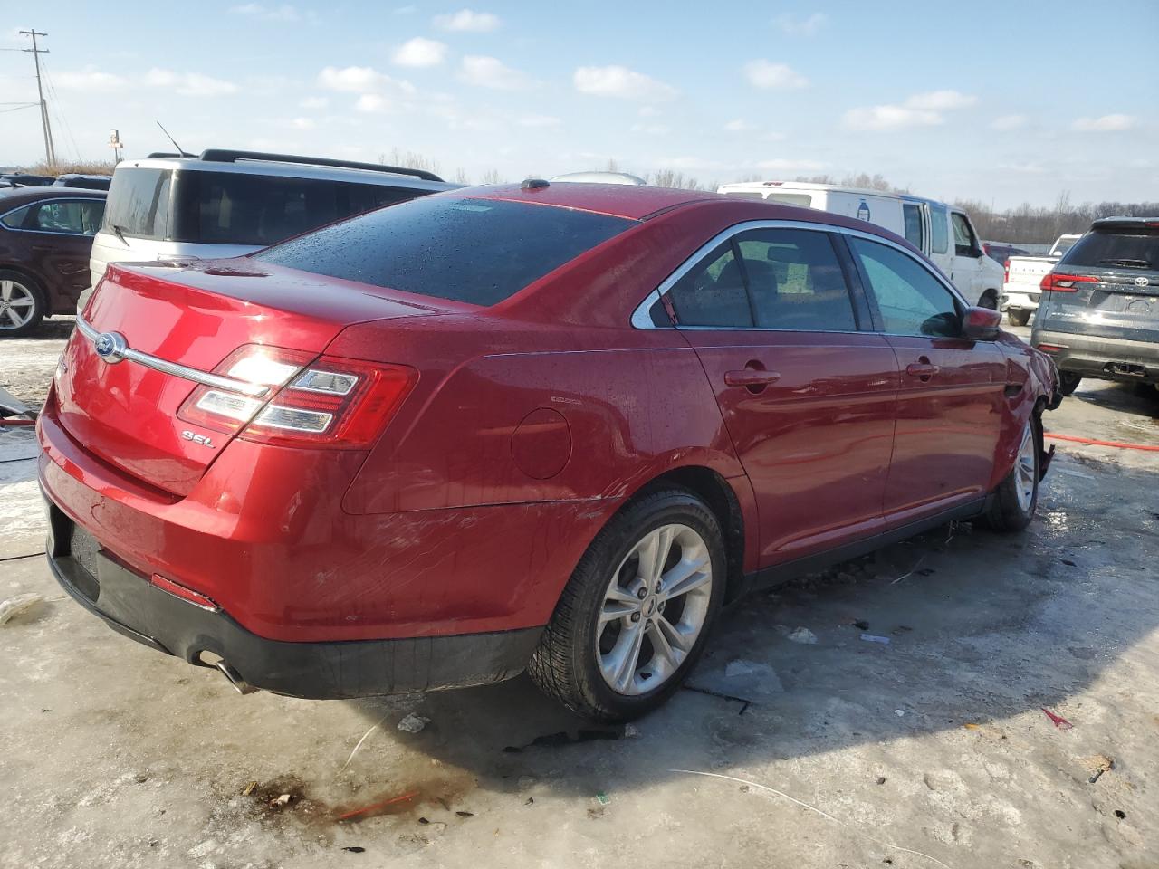 2014 Ford Taurus - Image 3