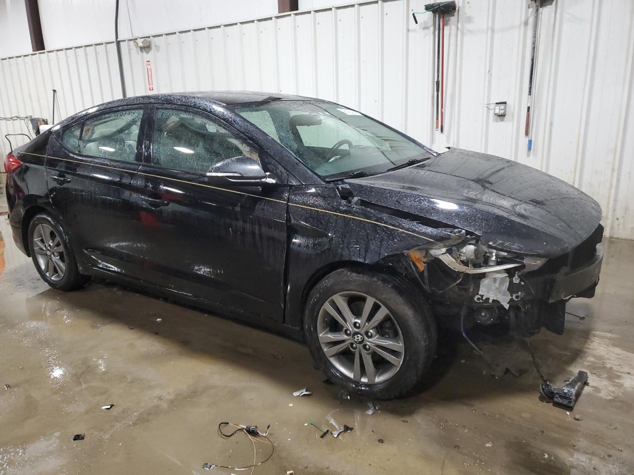 2017 Hyundai Elantra - Image 4