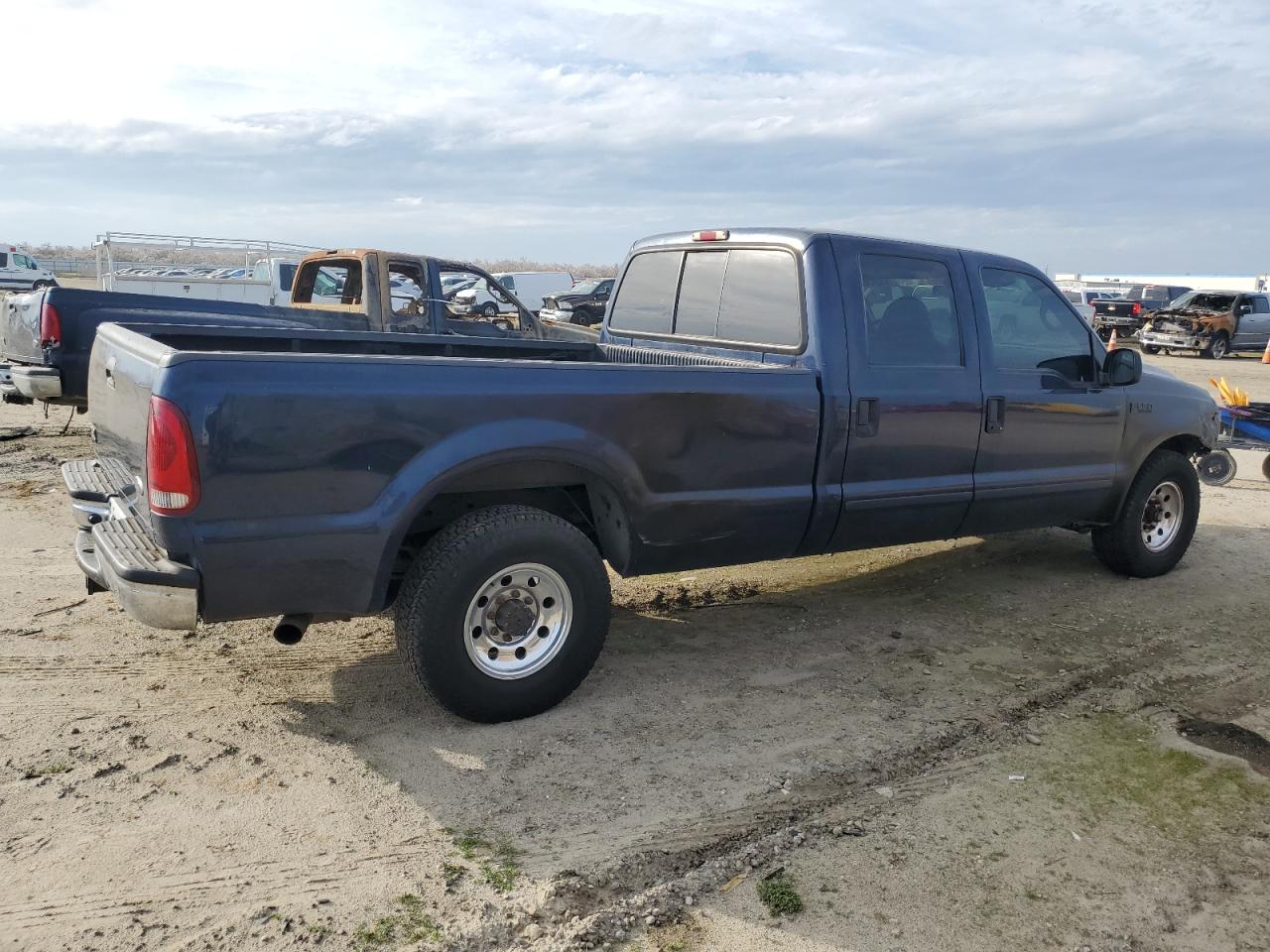 2001 Ford F250 - Image 3