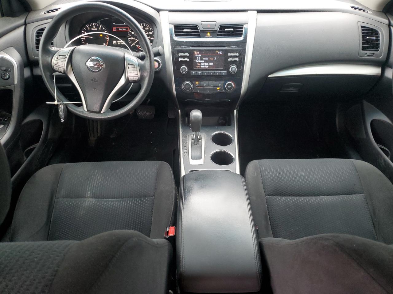 2015 Nissan Altima - Image 8