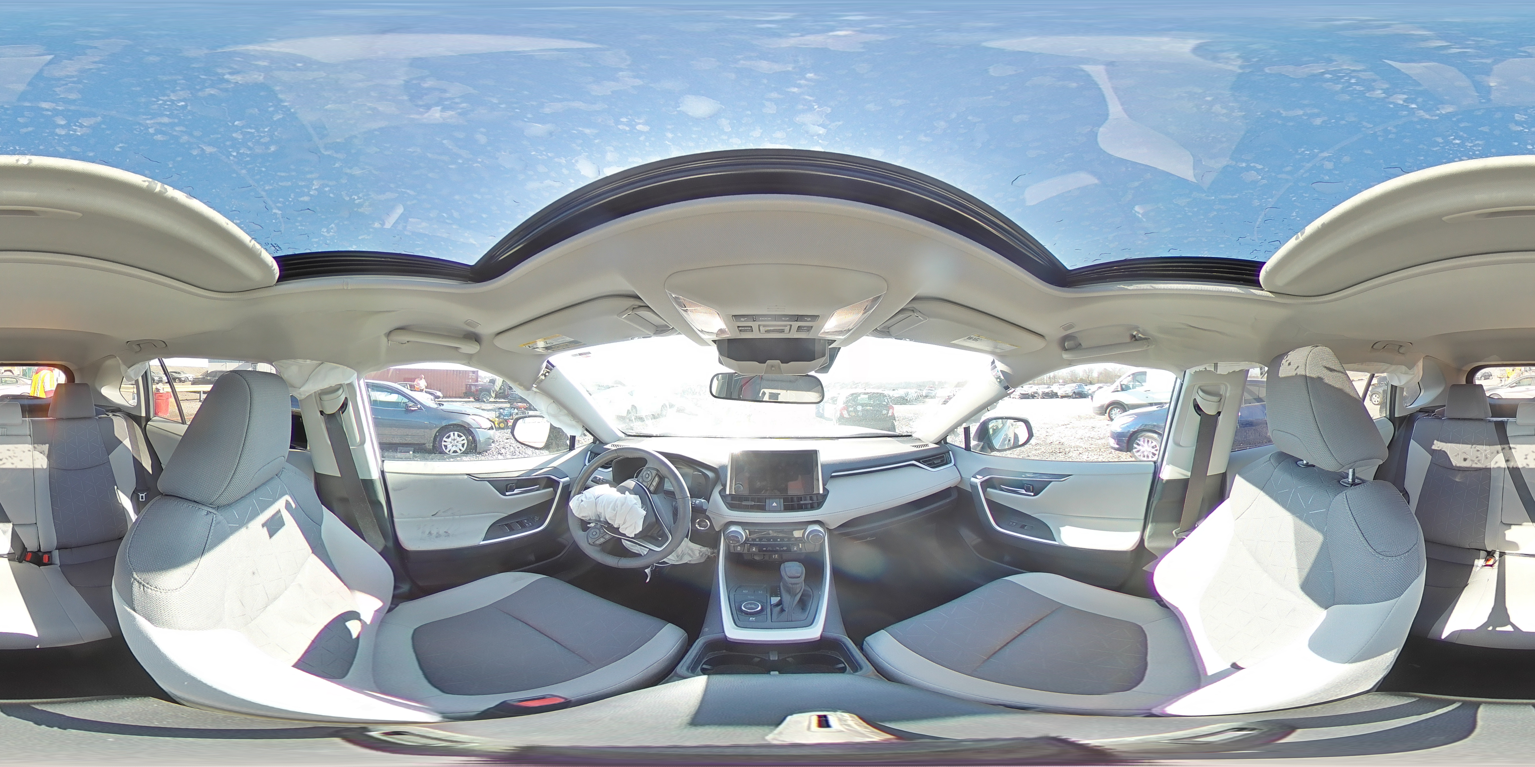 2024 Toyota RAV 4 - Image 15