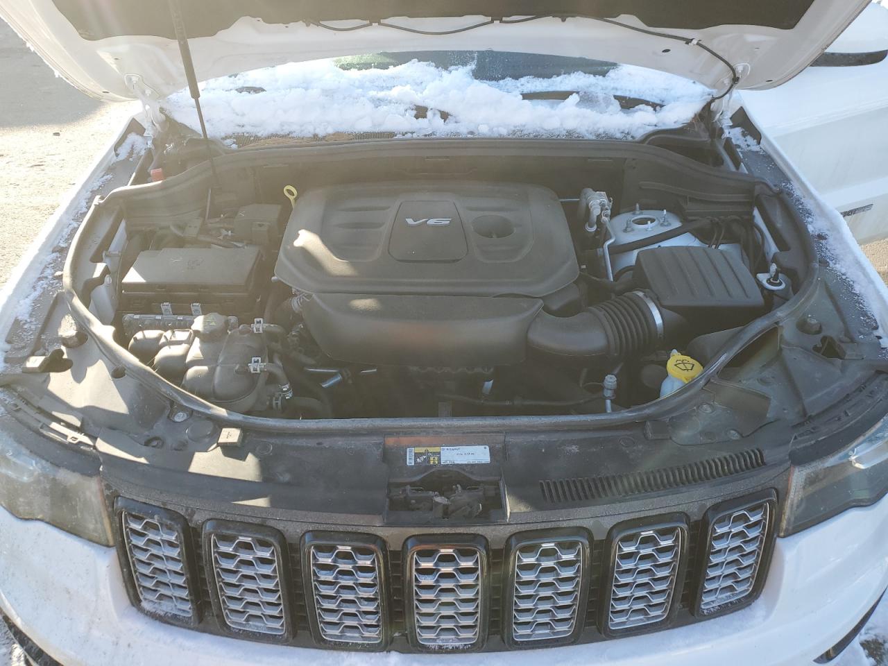 2018 Jeep Grand Cherokee - Image 14