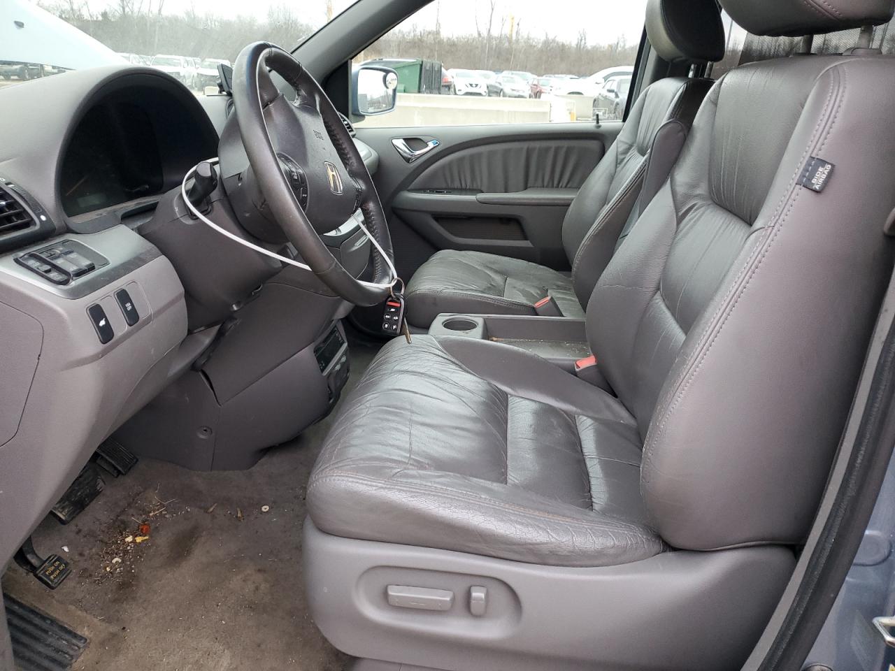 2010 Honda Odyssey - Image 7
