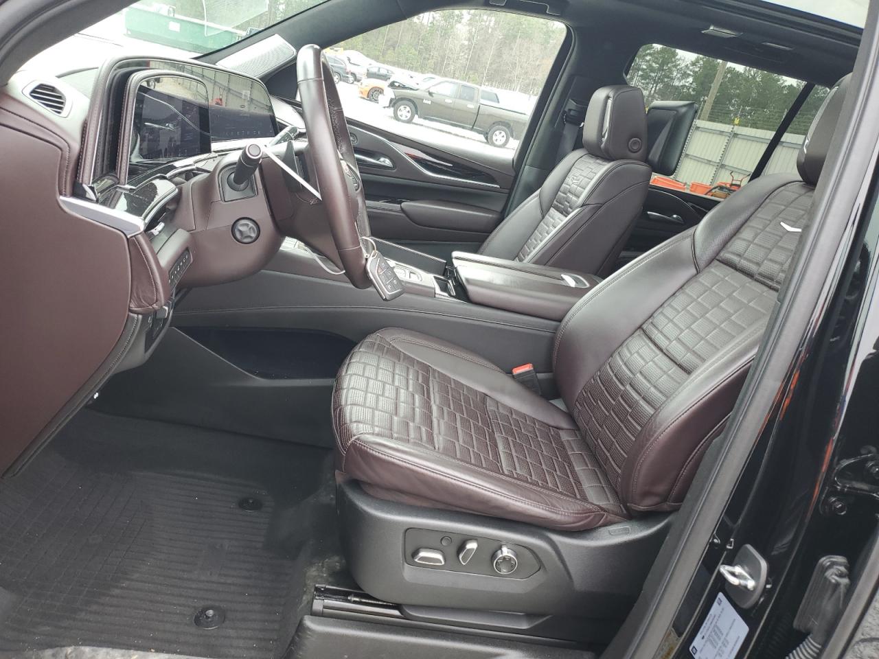 2021 Cadillac Escalade - Image 7