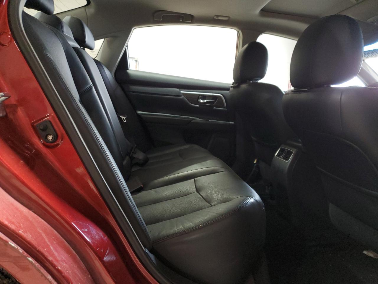 2013 Nissan Altima - Image 10