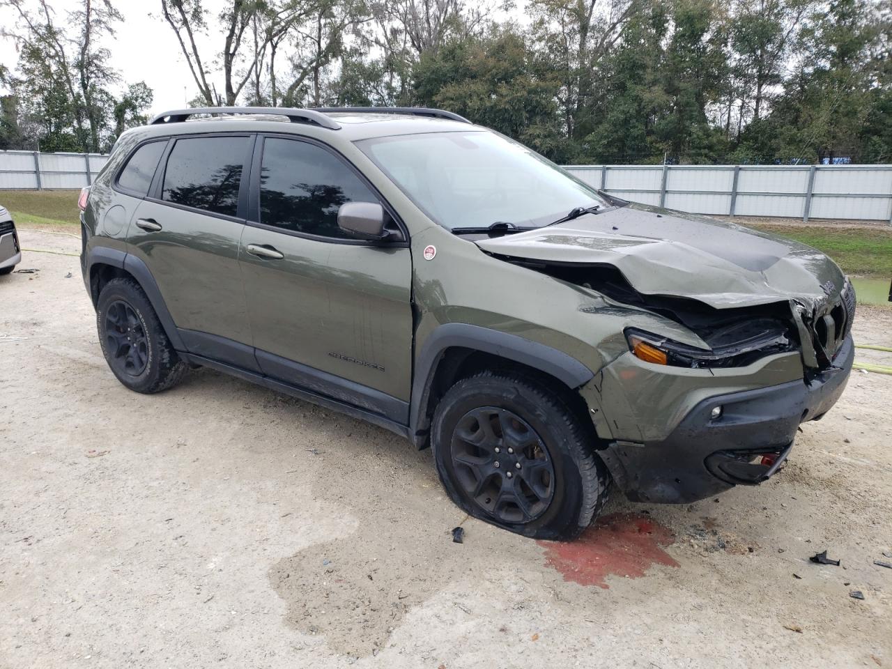 2020 Jeep Cherokee - Image 4
