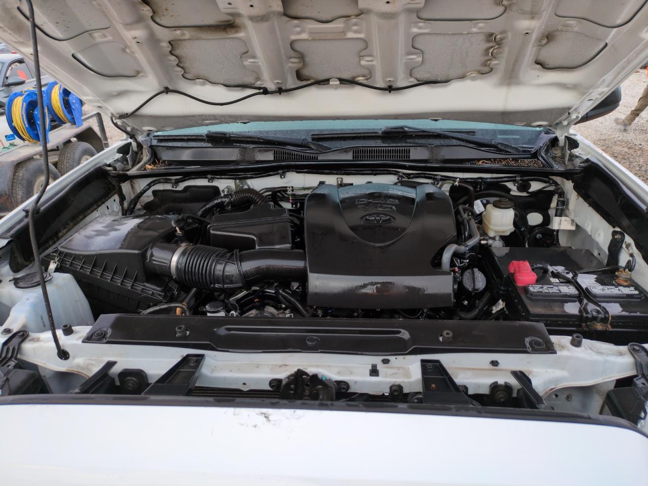 2020 Toyota Tacoma - Image 11