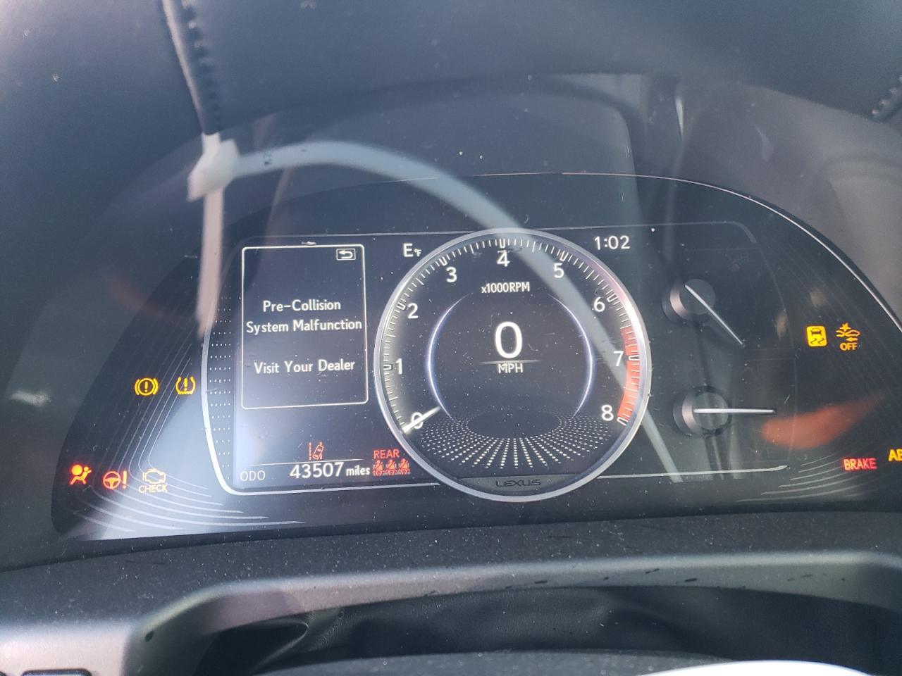 2021 Lexus ES - Image 9