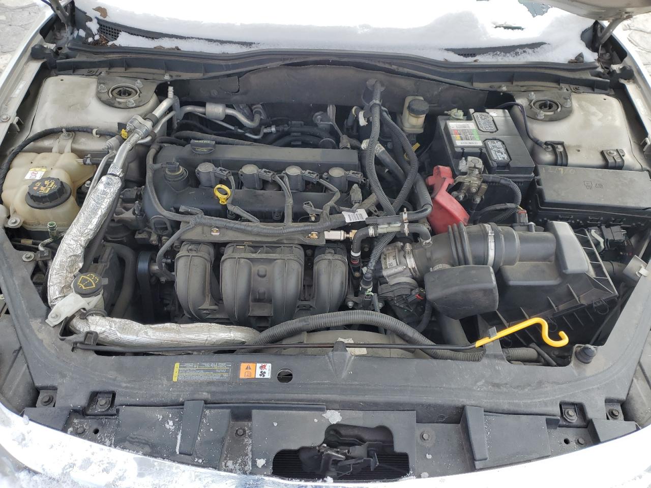 2010 Ford Fusion - Image 13
