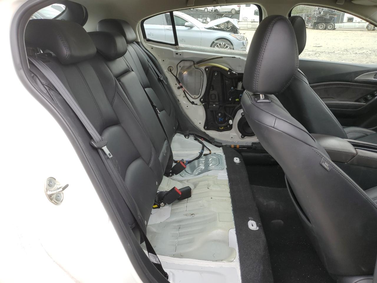 2018 Mazda 3 - Image 10