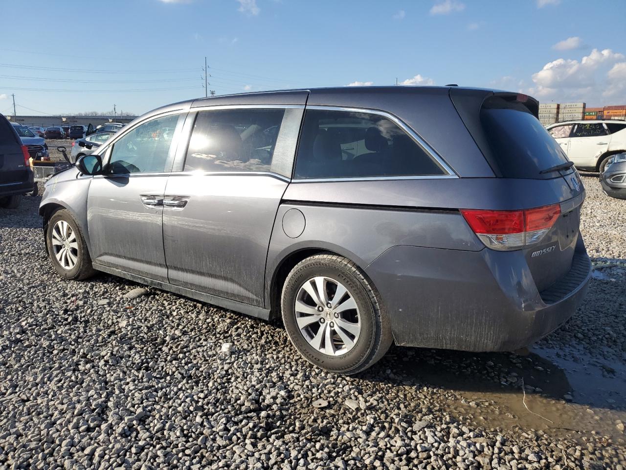 2015 Honda Odyssey - Image 2