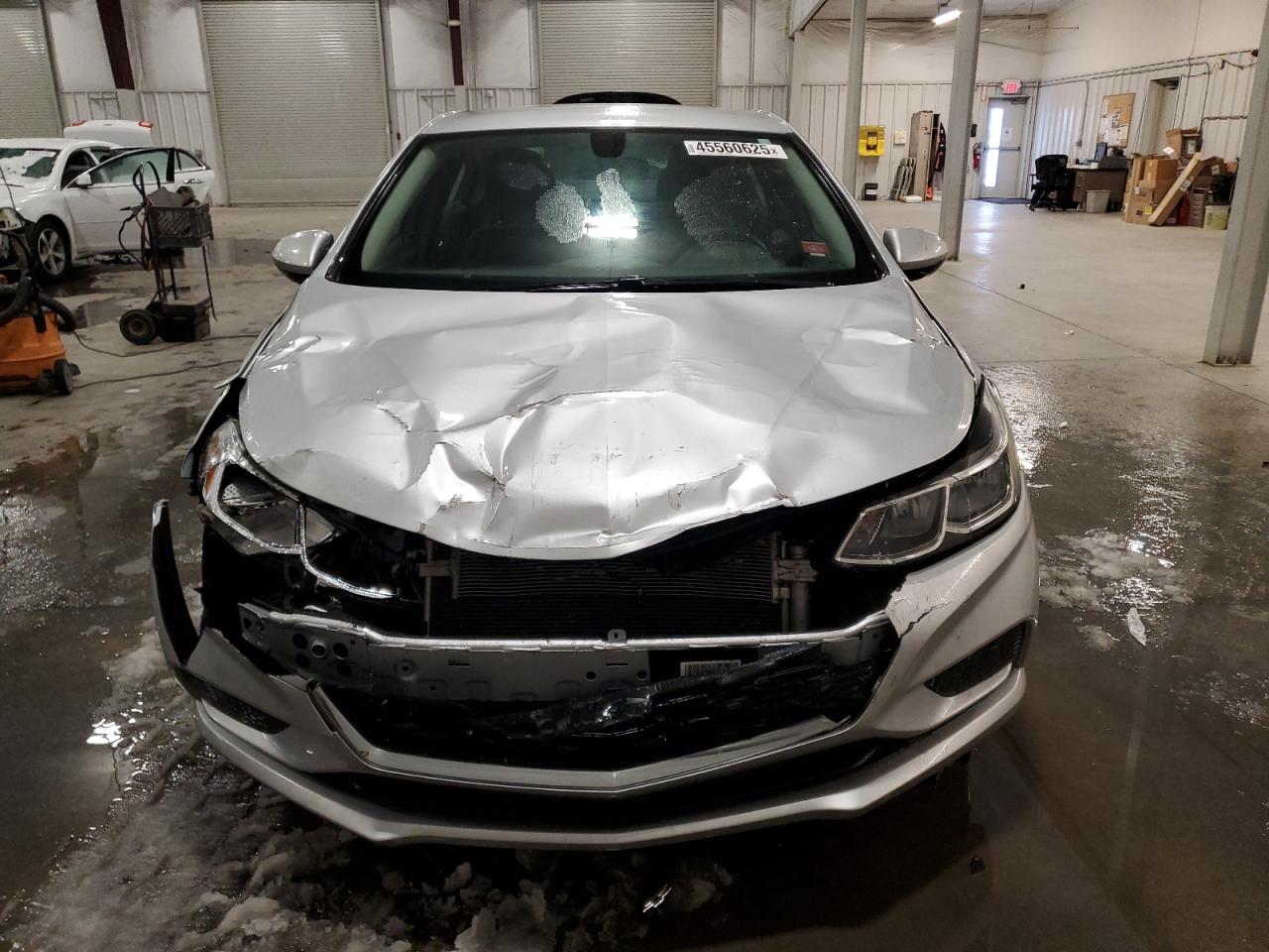 2018 Chevrolet Cruze - Image 5