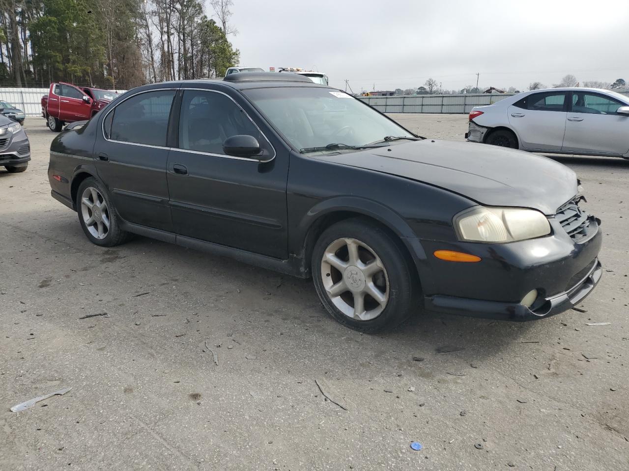 2001 Nissan Maxima - Image 4