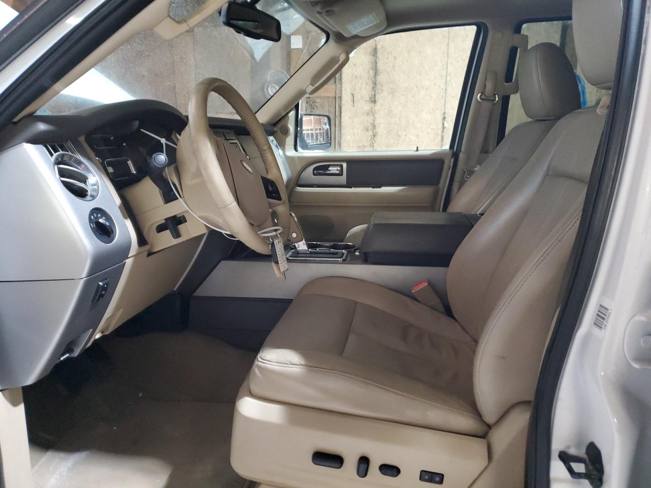 2013 Ford Expedition - Image 7