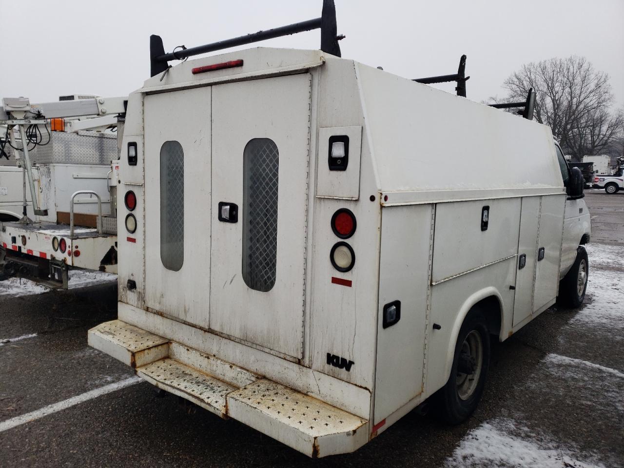 2015 Ford Econoline - Image 3