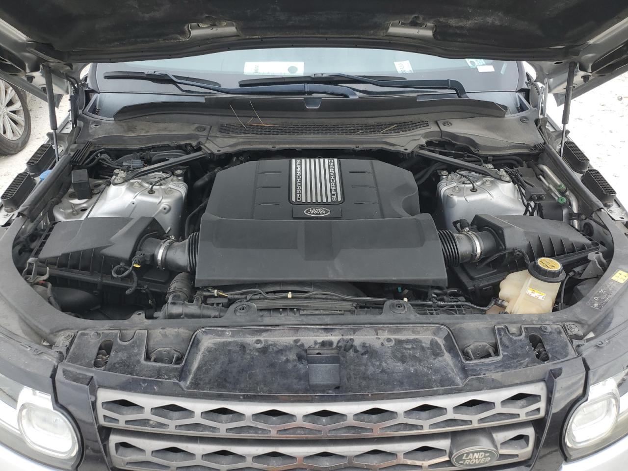 2016 Land Rover Range Rover - Image 12