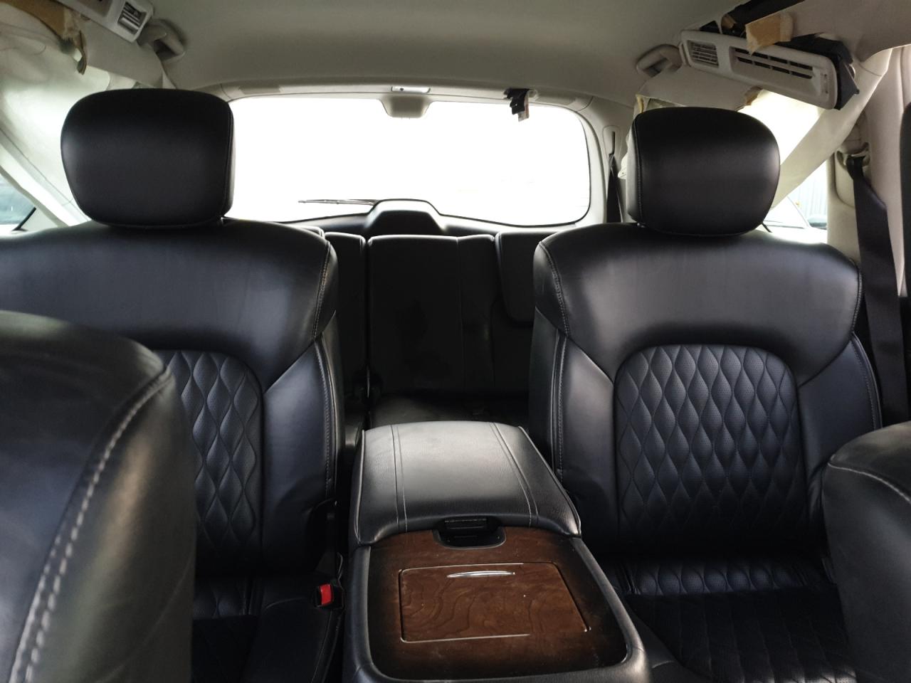 2018 Infiniti QX80 - Image 10