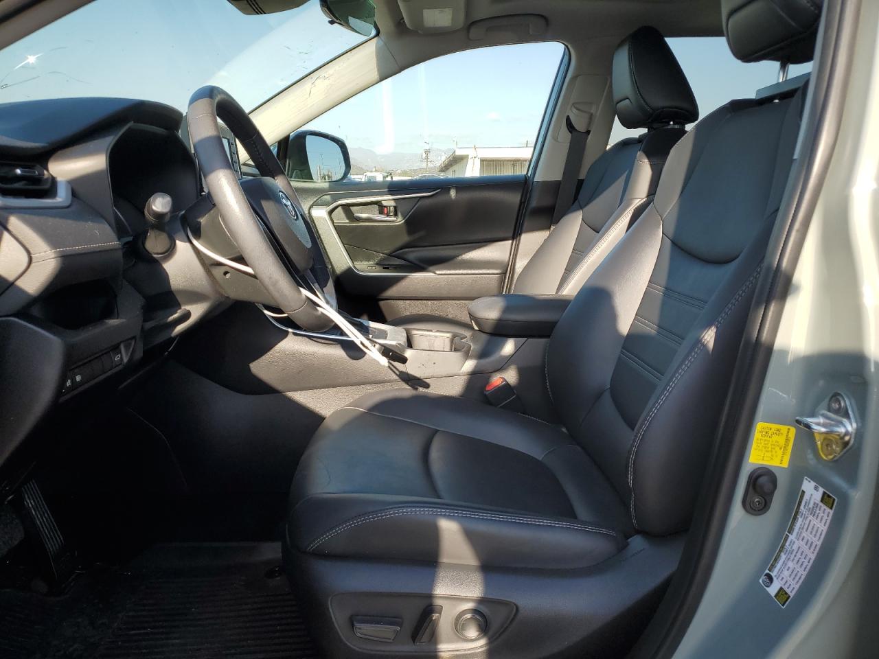 2022 Toyota RAV 4 - Image 7