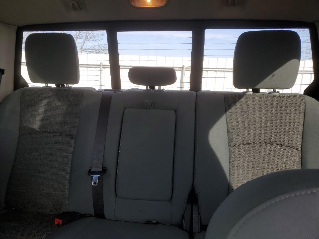 2016 RAM 1500 - Image 10