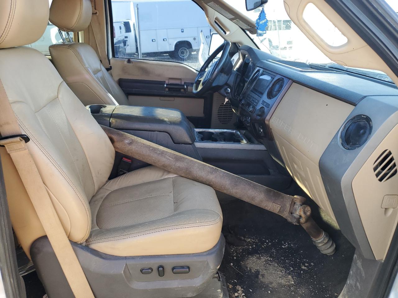 2012 Ford F450 - Image 5