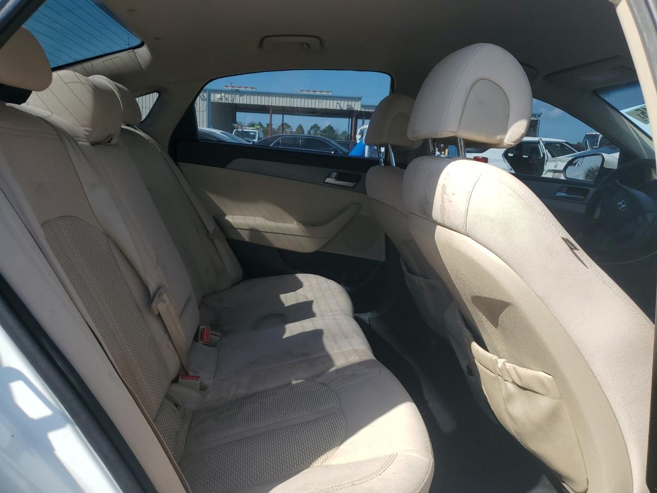 2015 Hyundai Sonata - Image 10