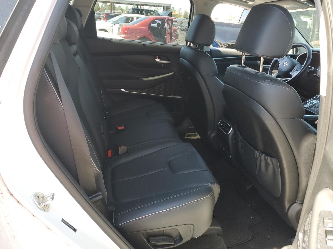 2021 Hyundai Santa Fe - Image 11