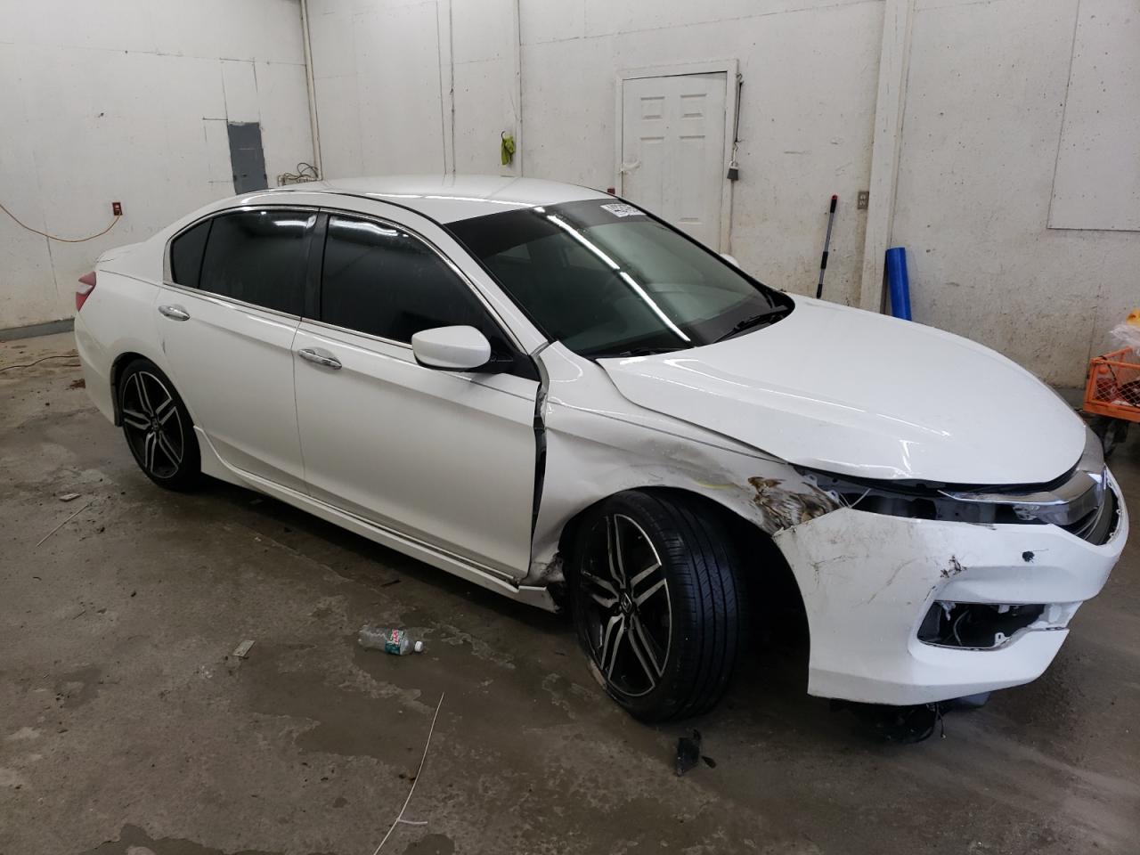 2017 Honda Accord - Image 4