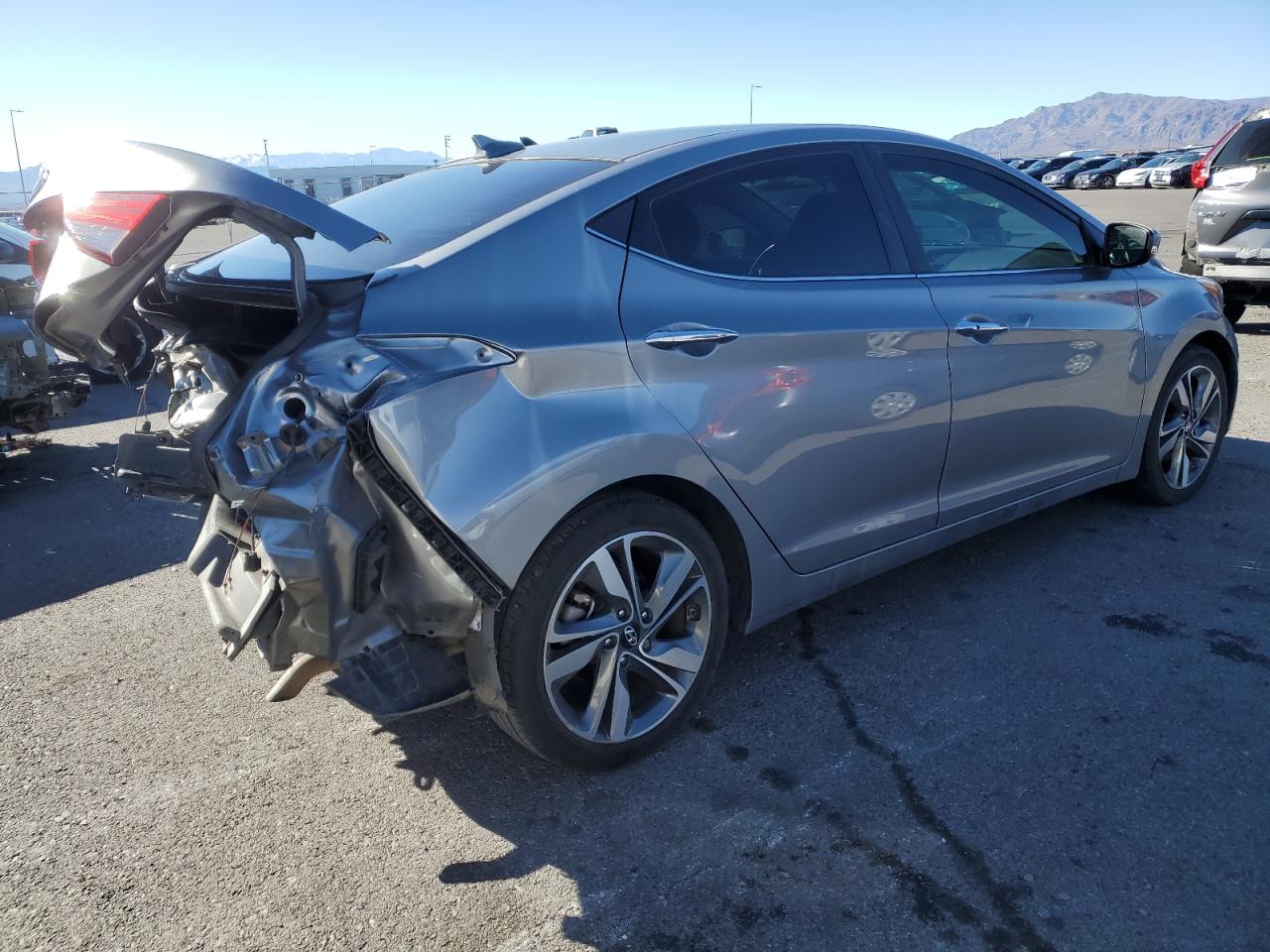 2014 Hyundai Elantra - Image 3