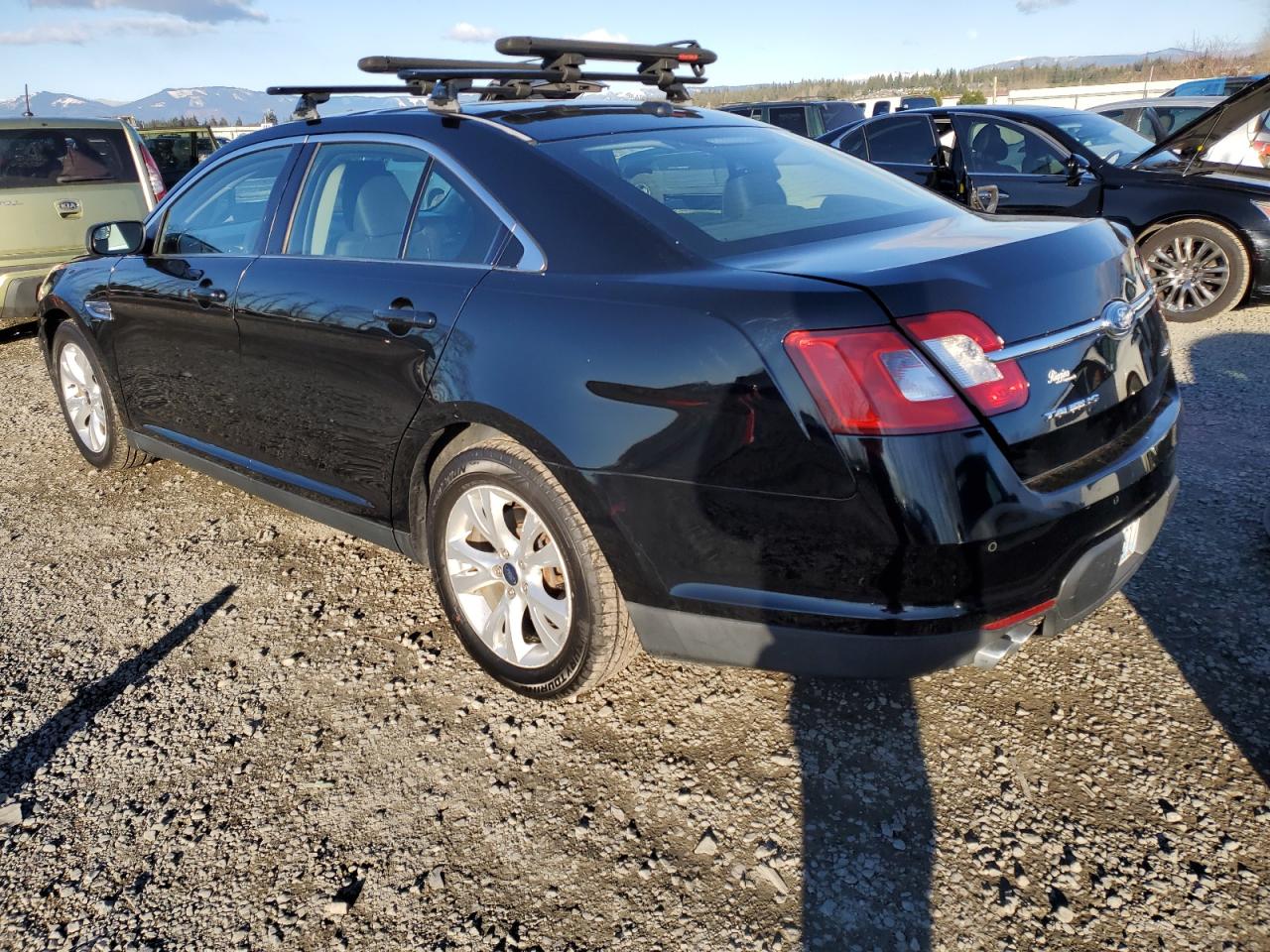 2012 Ford Taurus - Image 2