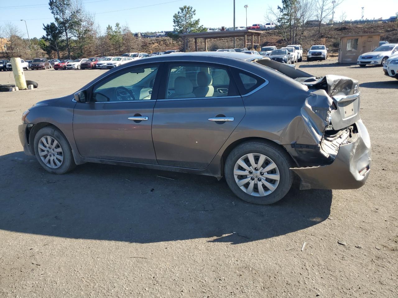 2015 Nissan Sentra - Image 2