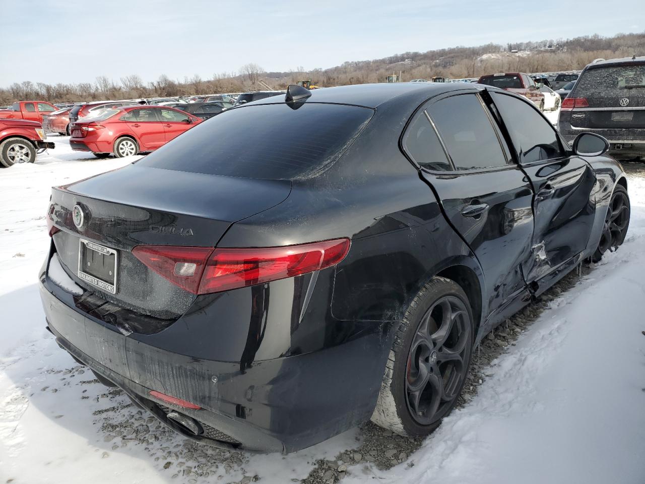 2020 Alfa Romeo Giulia - Image 3