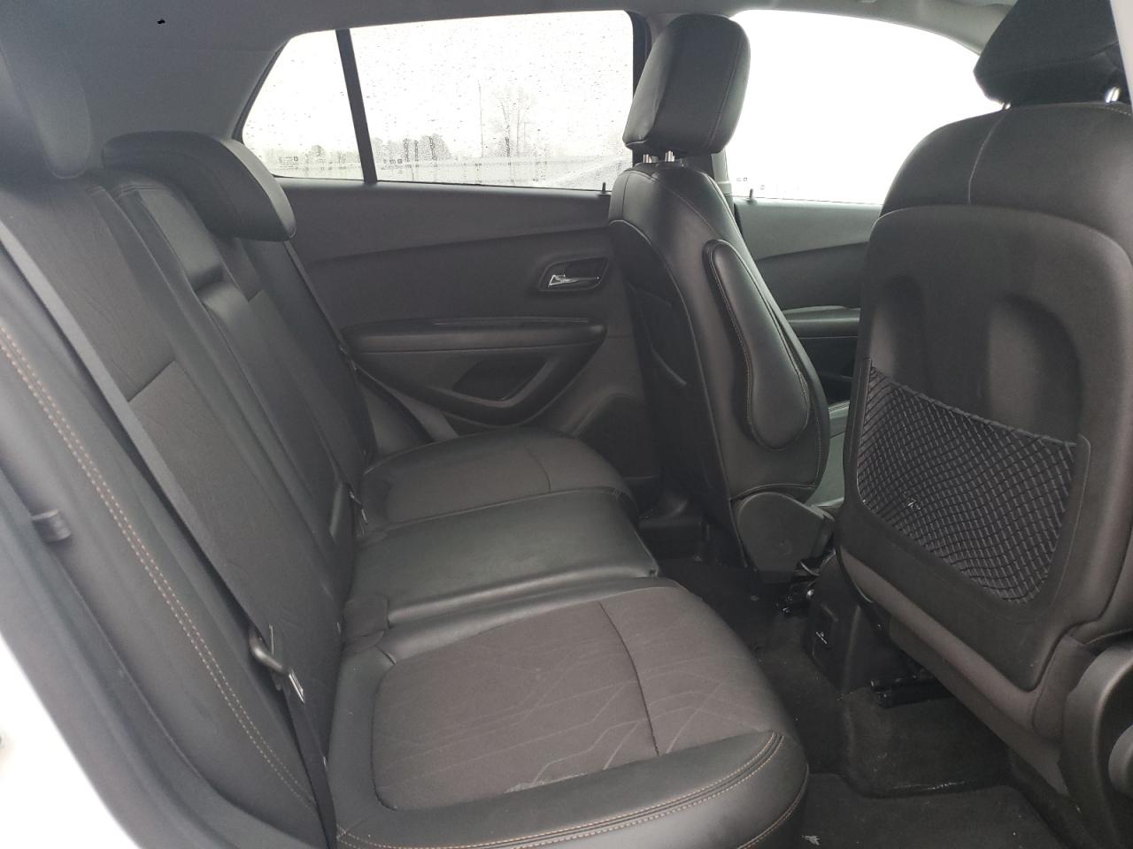 2020 Chevrolet Trax - Image 12
