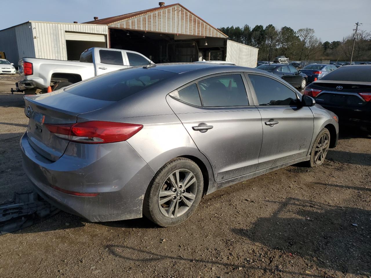 2018 Hyundai Elantra - Image 3