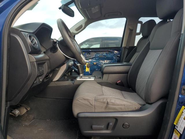 Pickups TOYOTA TUNDRA 2015 Granatowy