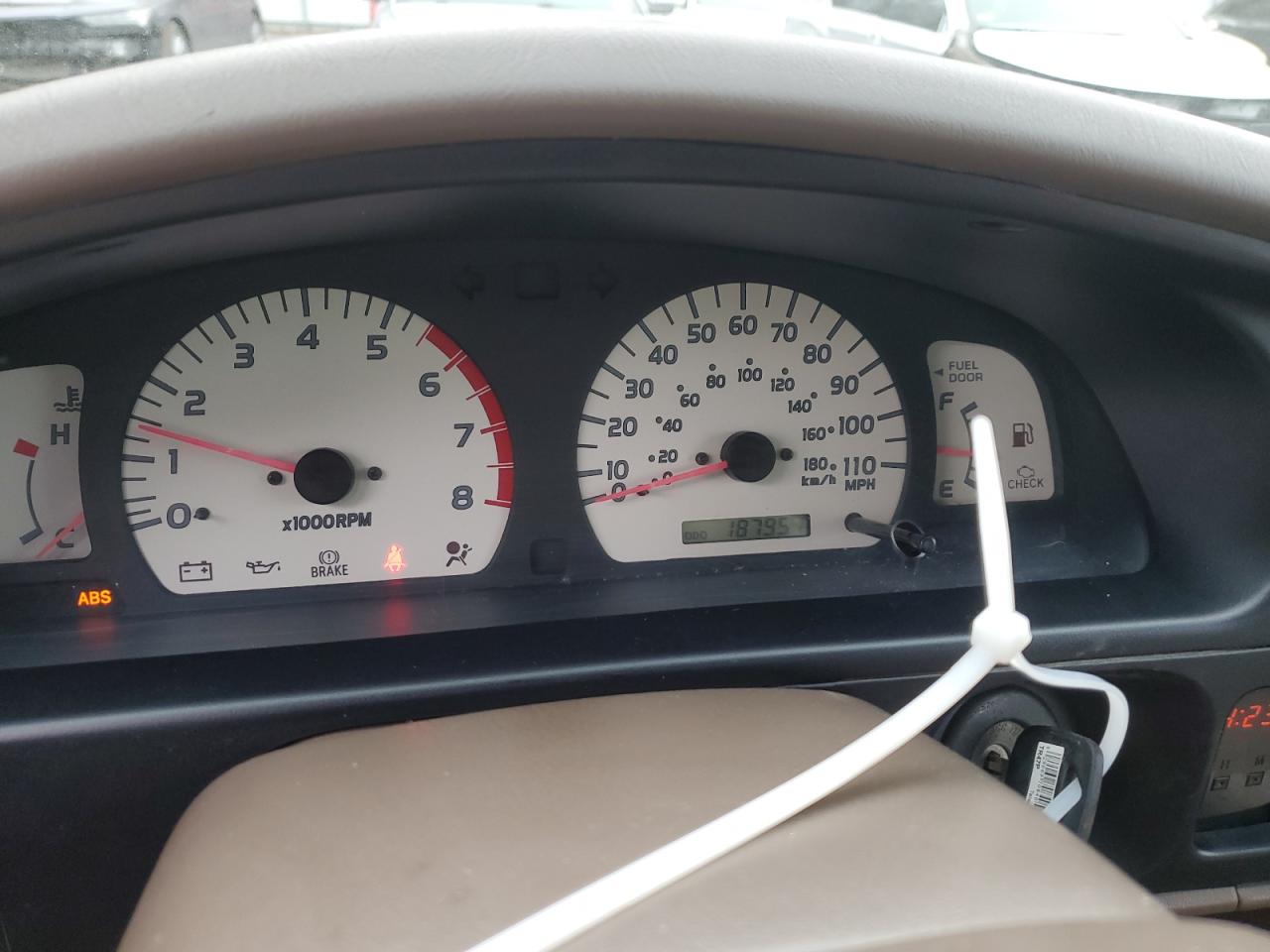 2004 Toyota Tacoma - Image 9