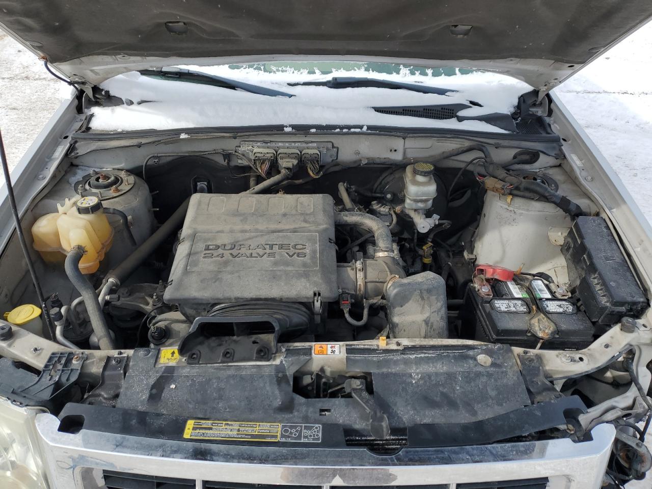 2009 Ford Escape - Image 12
