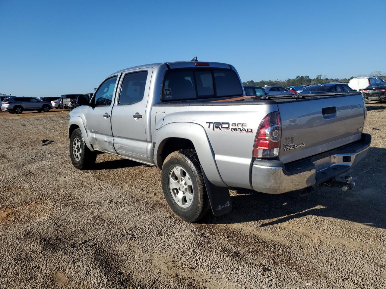 2015 Toyota Tacoma - Image 2