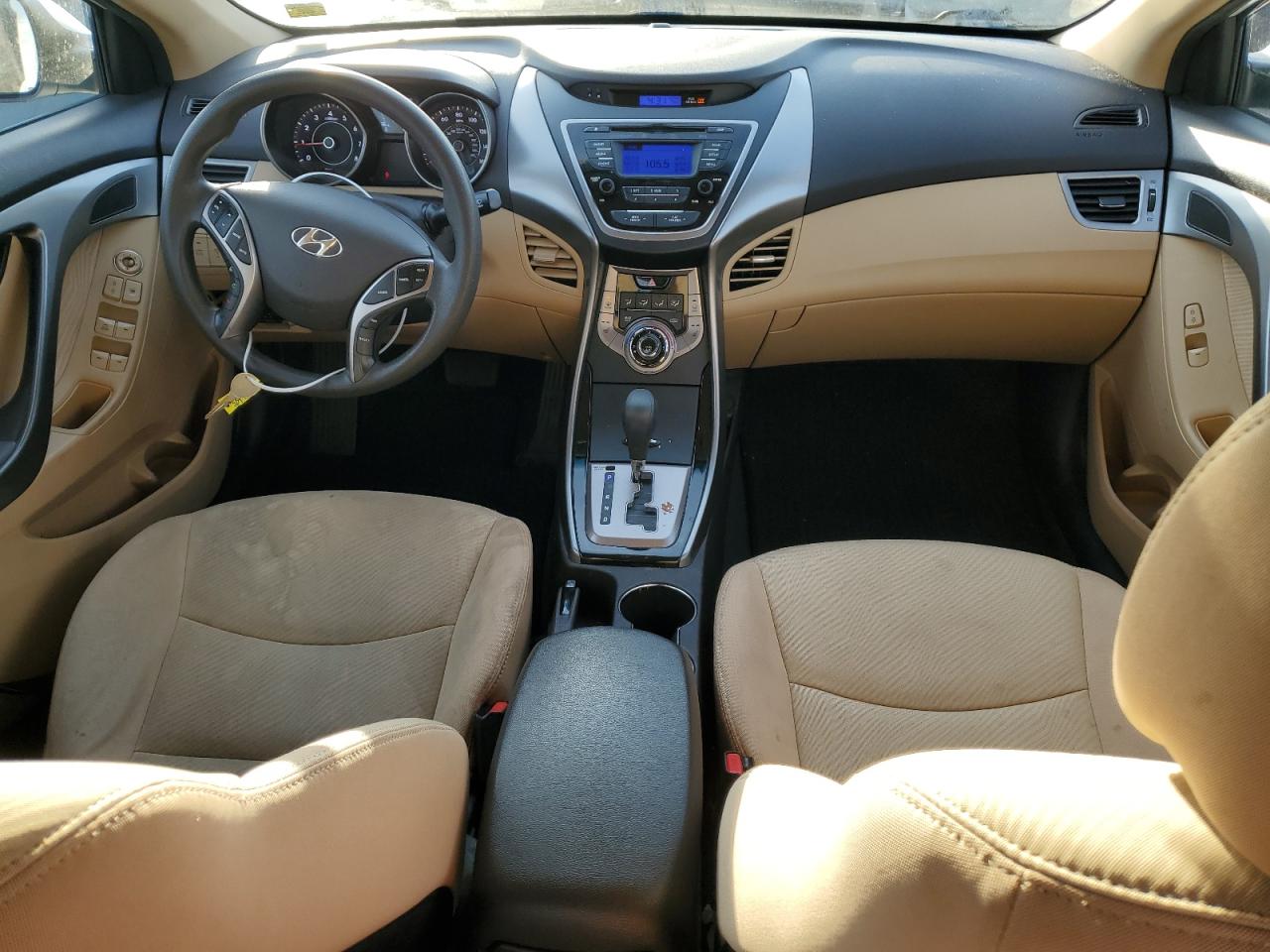2013 Hyundai Elantra - Image 8