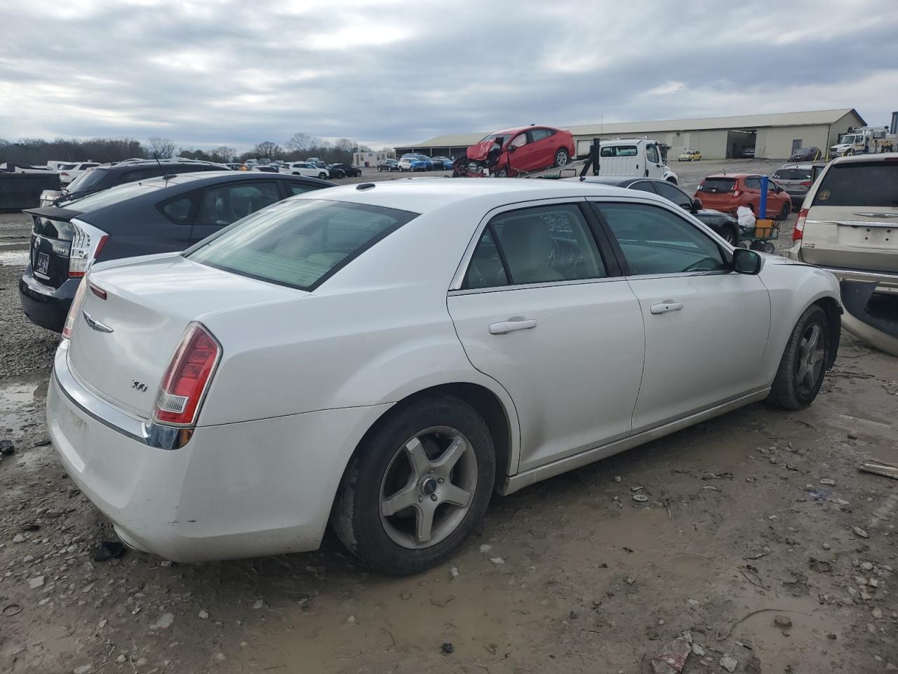2014 Chrysler 300 - Image 3