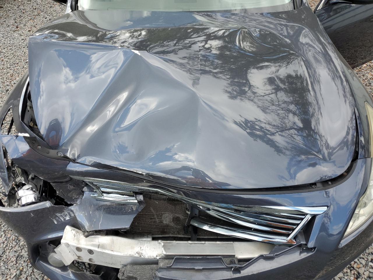 2012 Infiniti G - Image 12