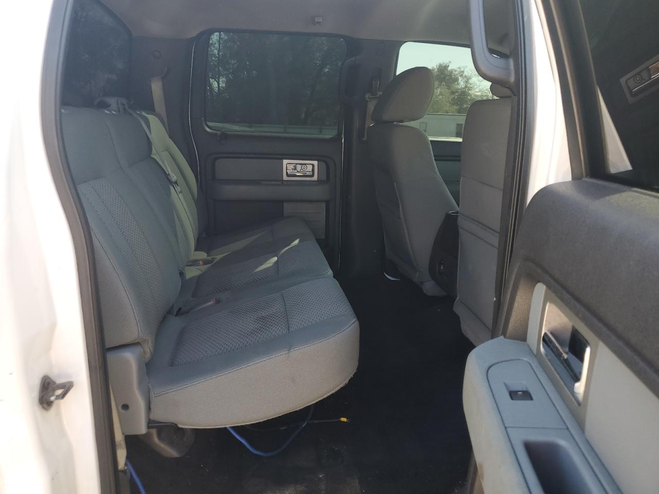 2011 Ford F-150 - Image 10