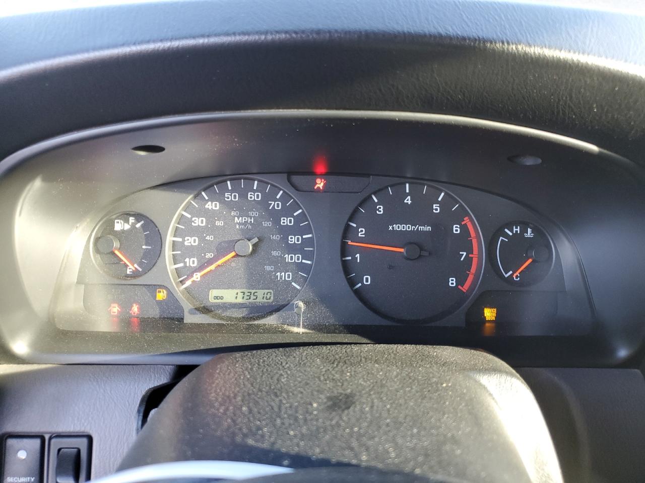 2001 Nissan XTerra - Image 9