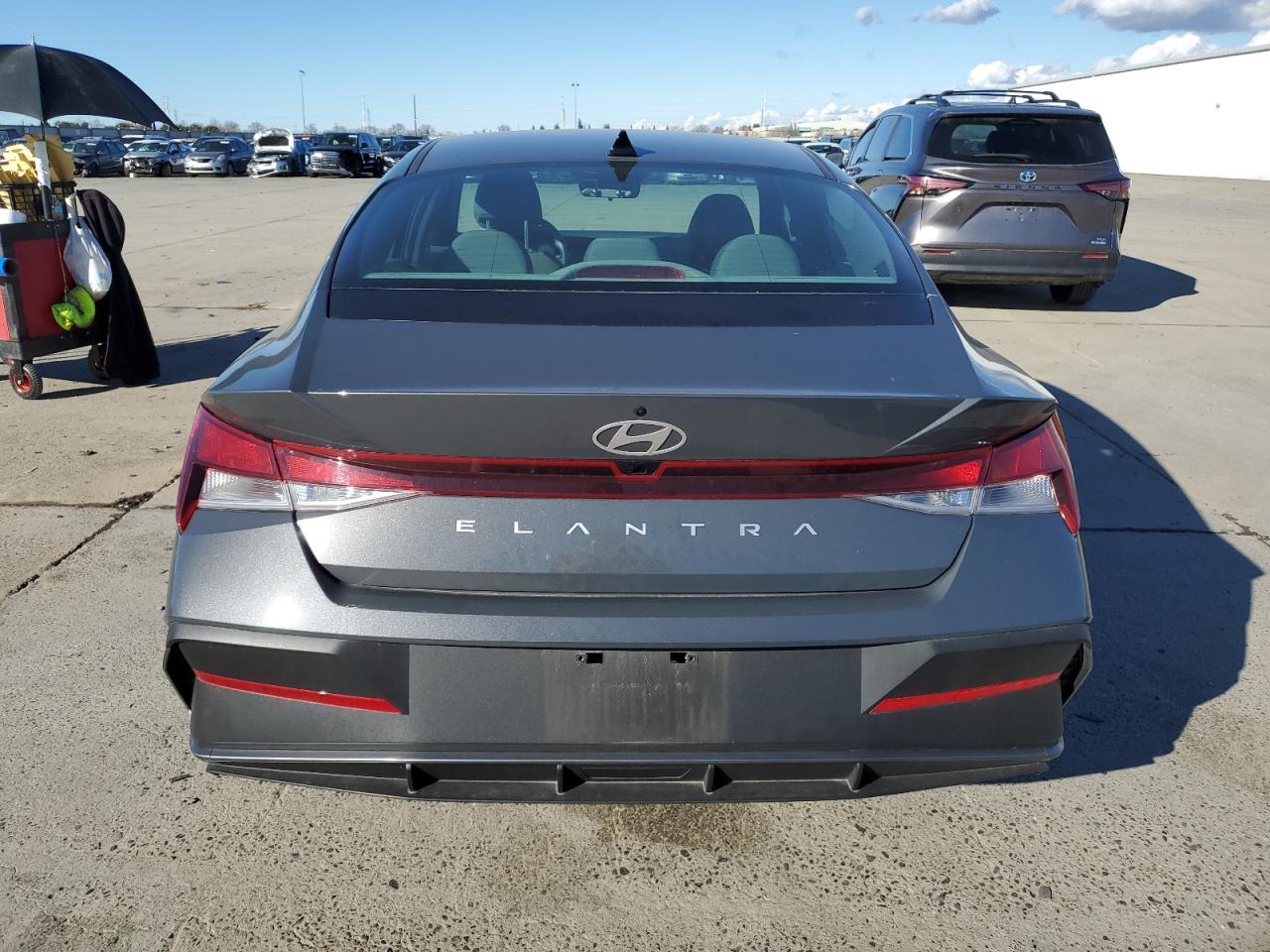2024 Hyundai Elantra - Image 6