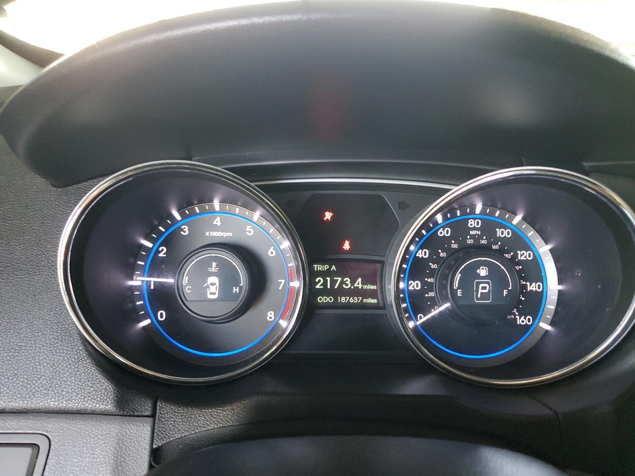 2014 Hyundai Sonata - Image 9