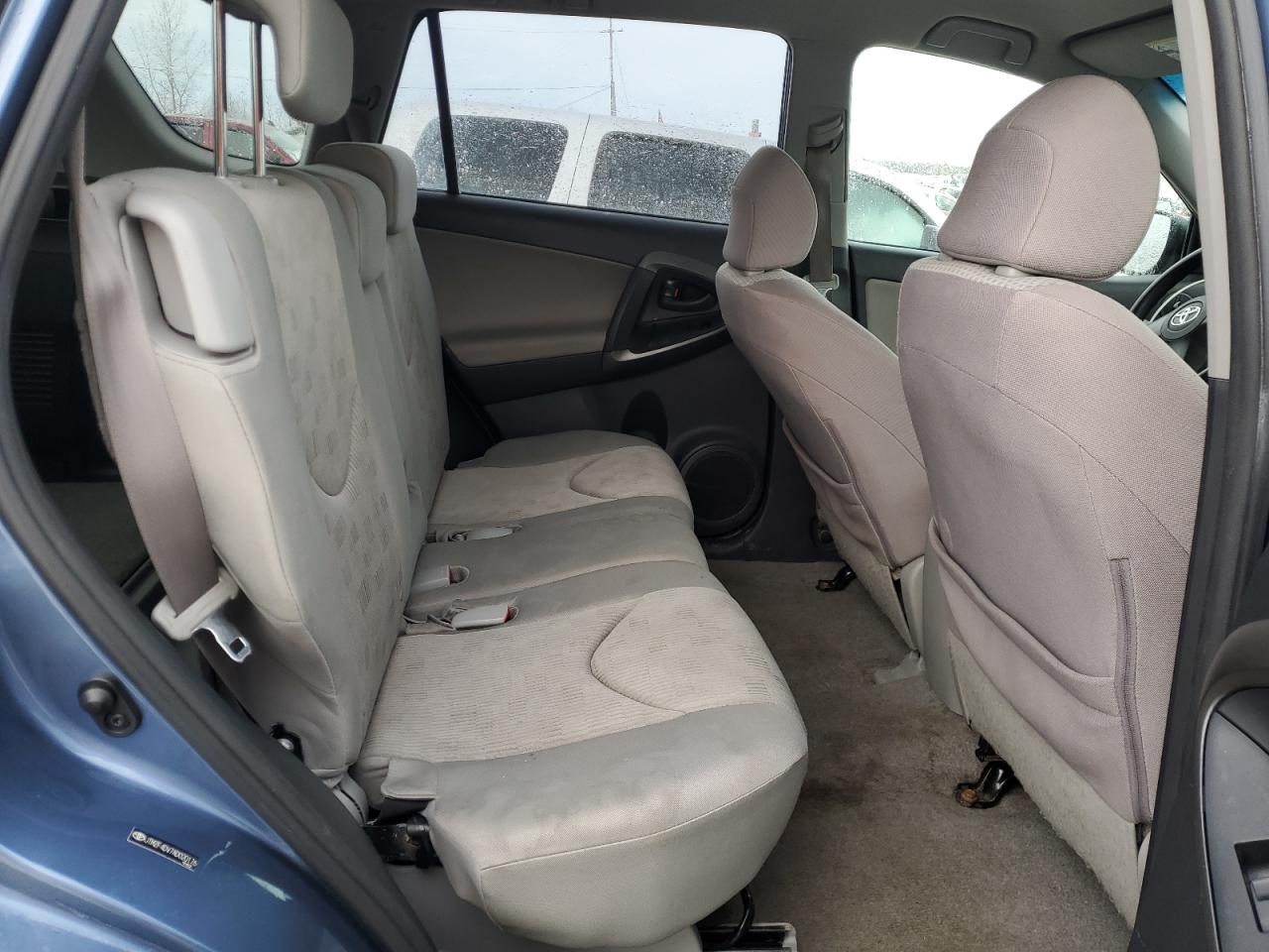 2010 Toyota RAV 4 - Image 11