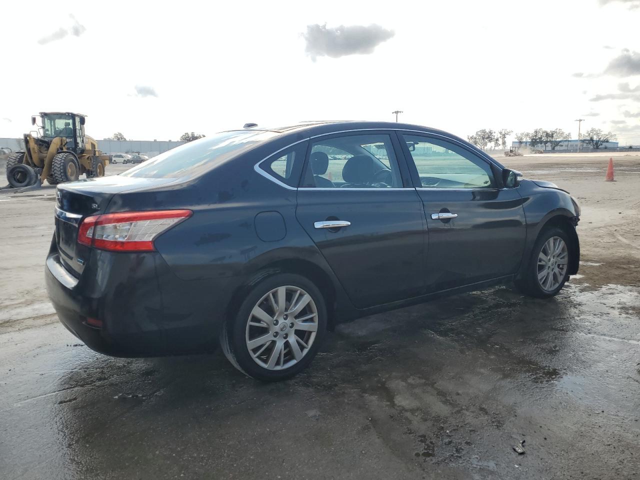 2014 Nissan Sentra - Image 3