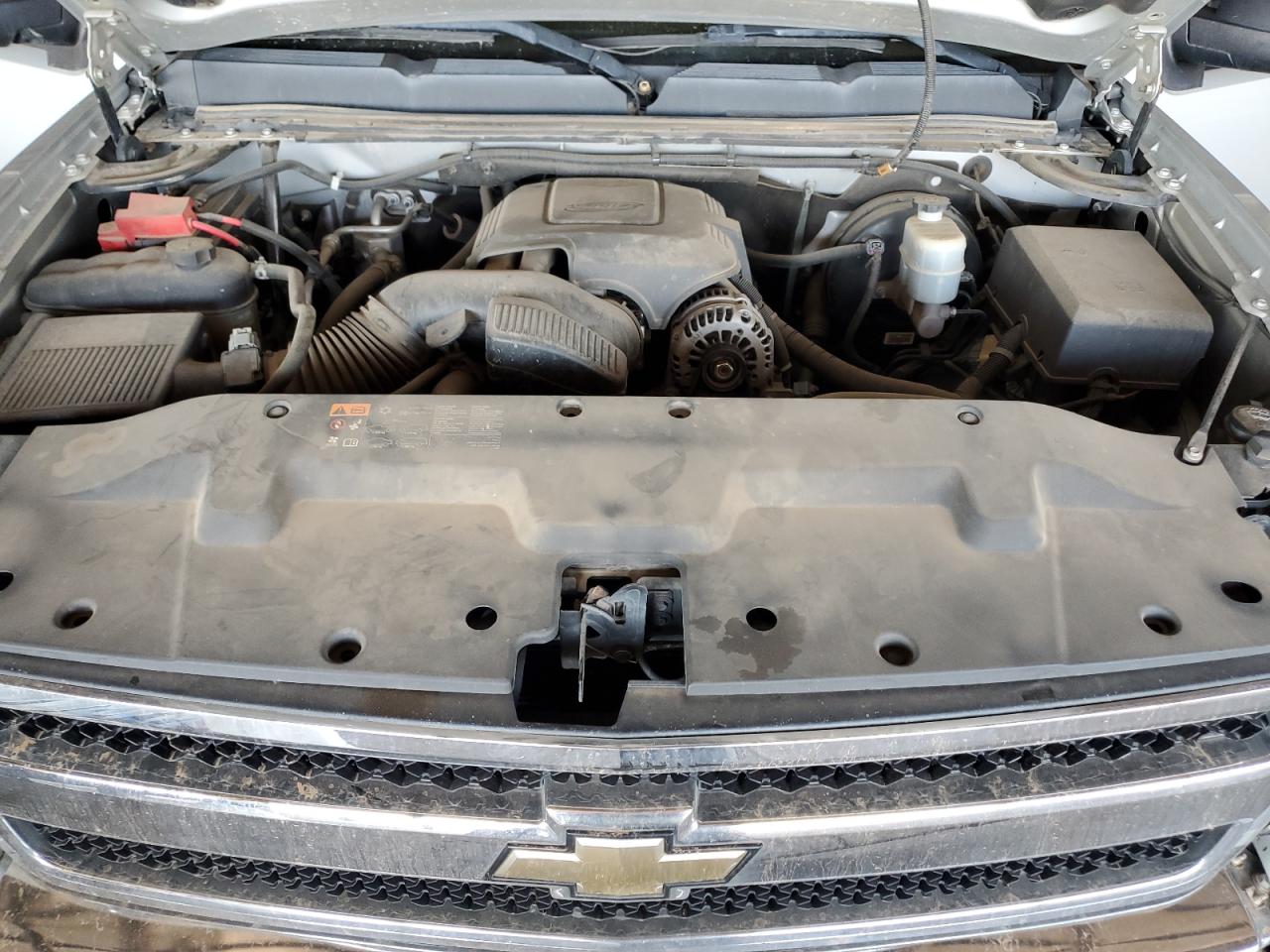2011 Chevrolet Silverado - Image 11